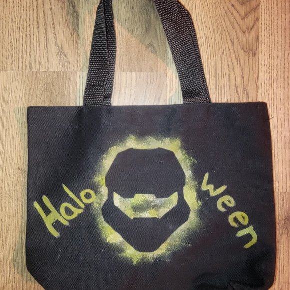 Halo Master Chief Boot Cover, Gloves, treat bag - Picture 6 of 6